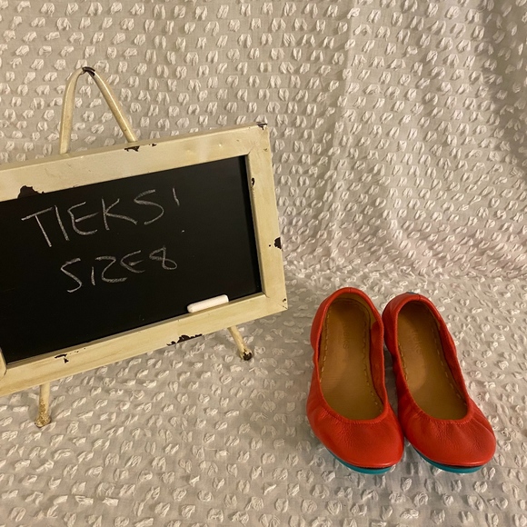 Tieks Shoes - RARE!!! Tieks Poppy